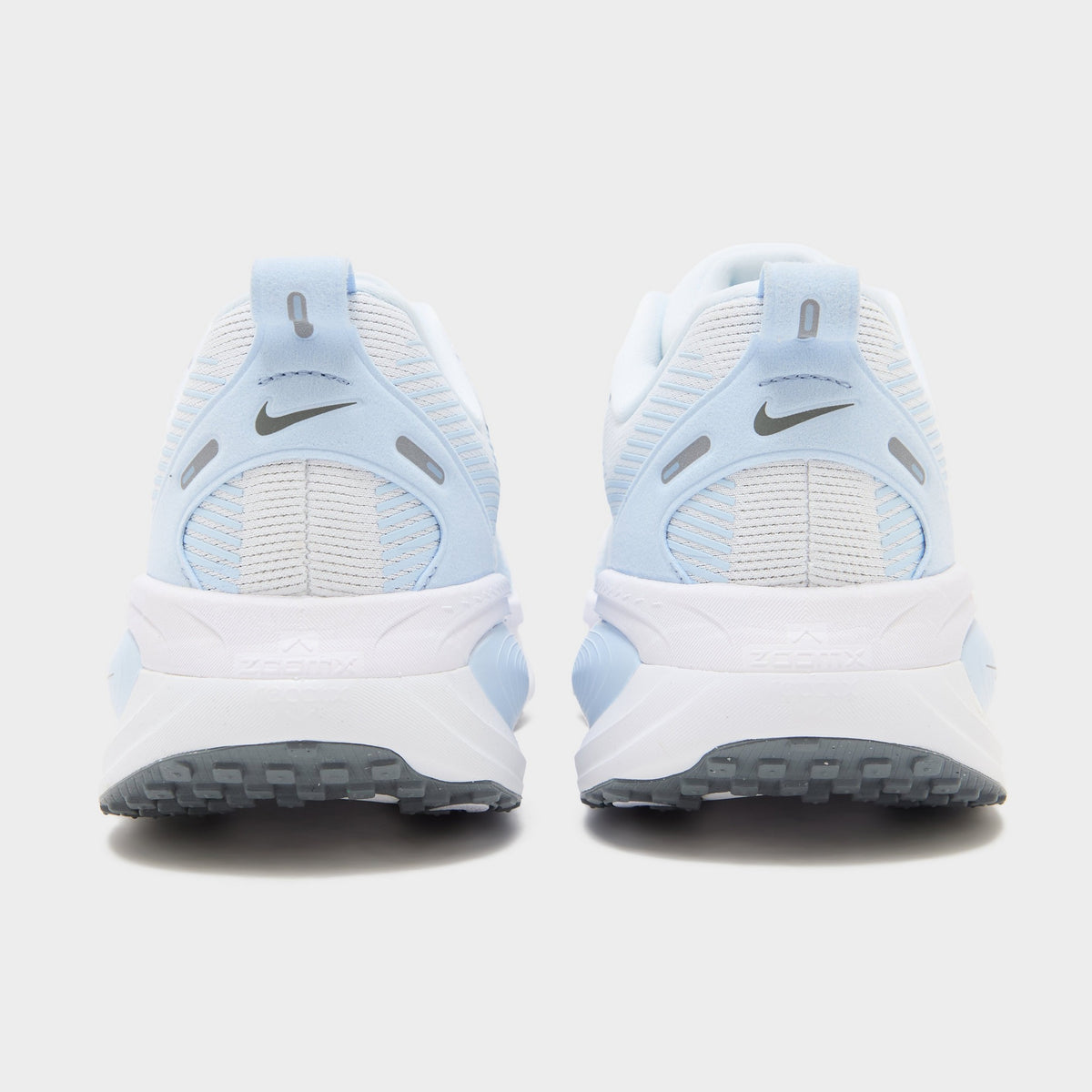 Nike Vomero 18