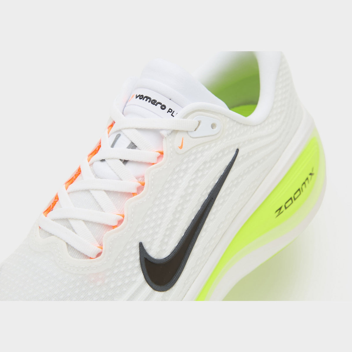 Nike Vomero Plus