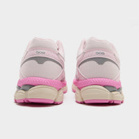 Pink ASICS GEL-CUMULUS 16 Women's