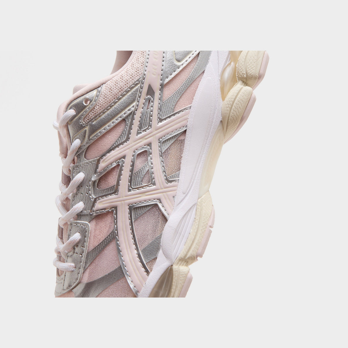 Pink ASICS GEL-CUMULUS 16 Women's