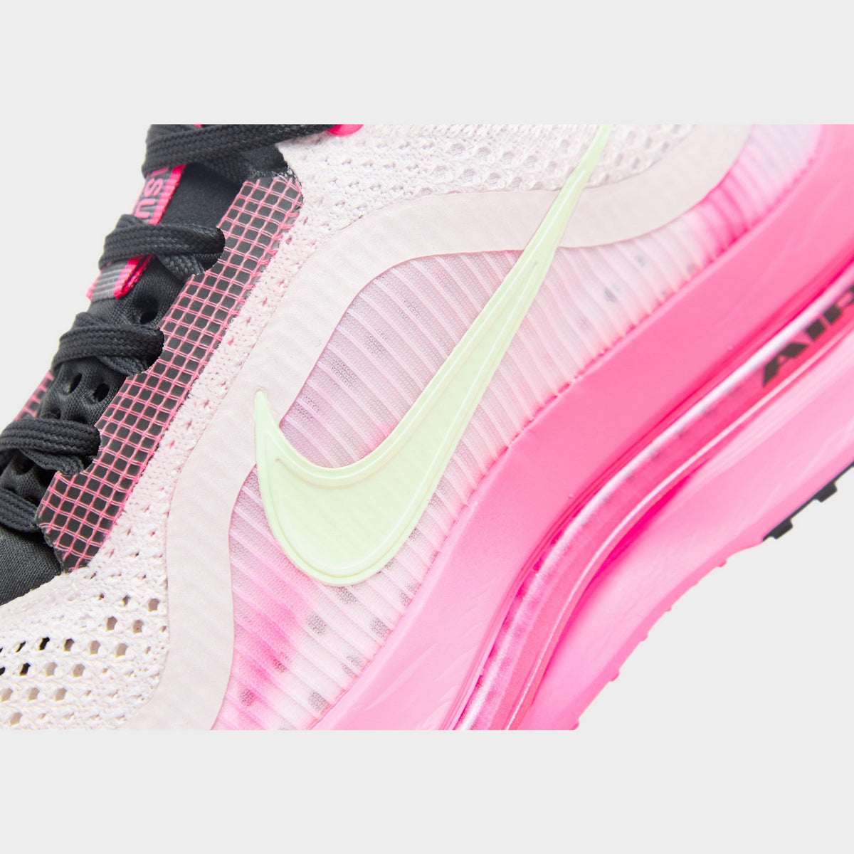 Pink Nike Pegasus Premium Women's