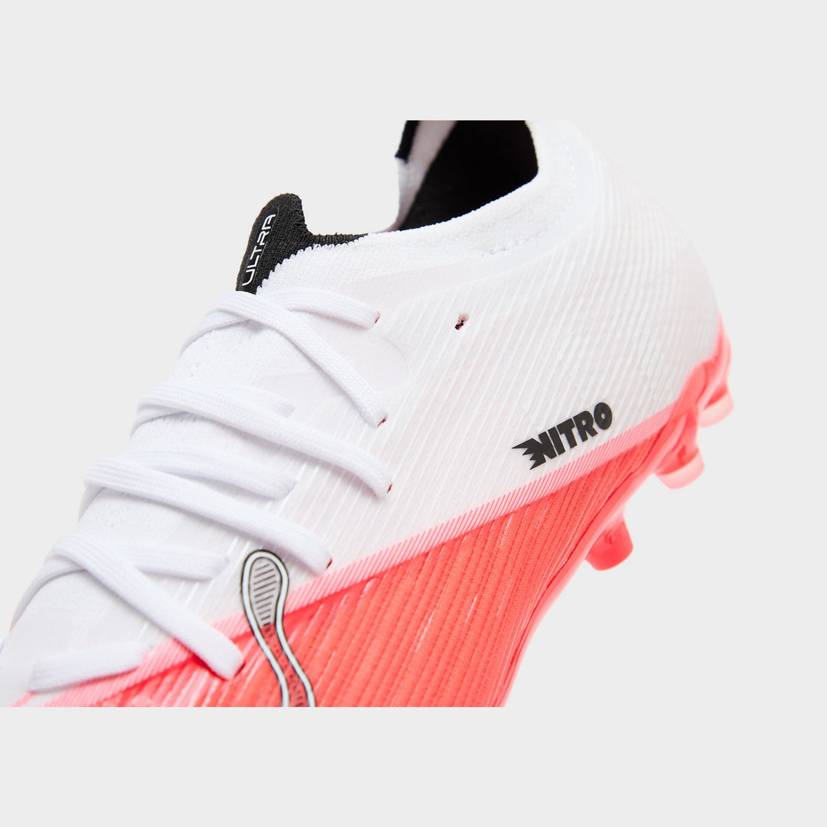 PUMA ULTRA 7 NITRO Match MG