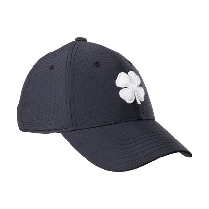 BLACK CLOVER Iron X Night - Cap On