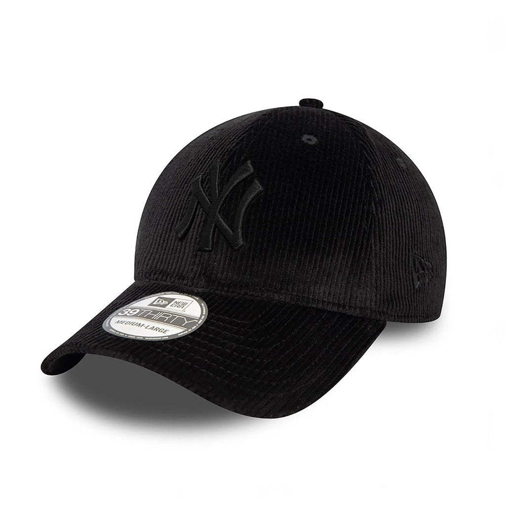 New York Yankees Cord Black 39THIRTY Stretch Fit Cap‏ - Cap On