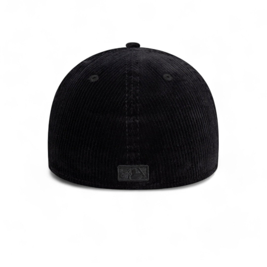 New York Yankees Cord Black 39THIRTY Stretch Fit Cap‏ - Cap On