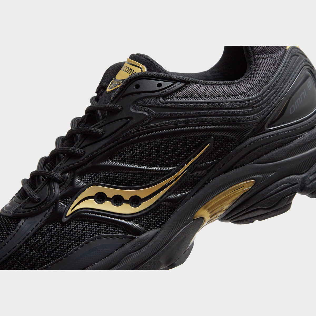 Saucony ProGrid Omni 9 Armor