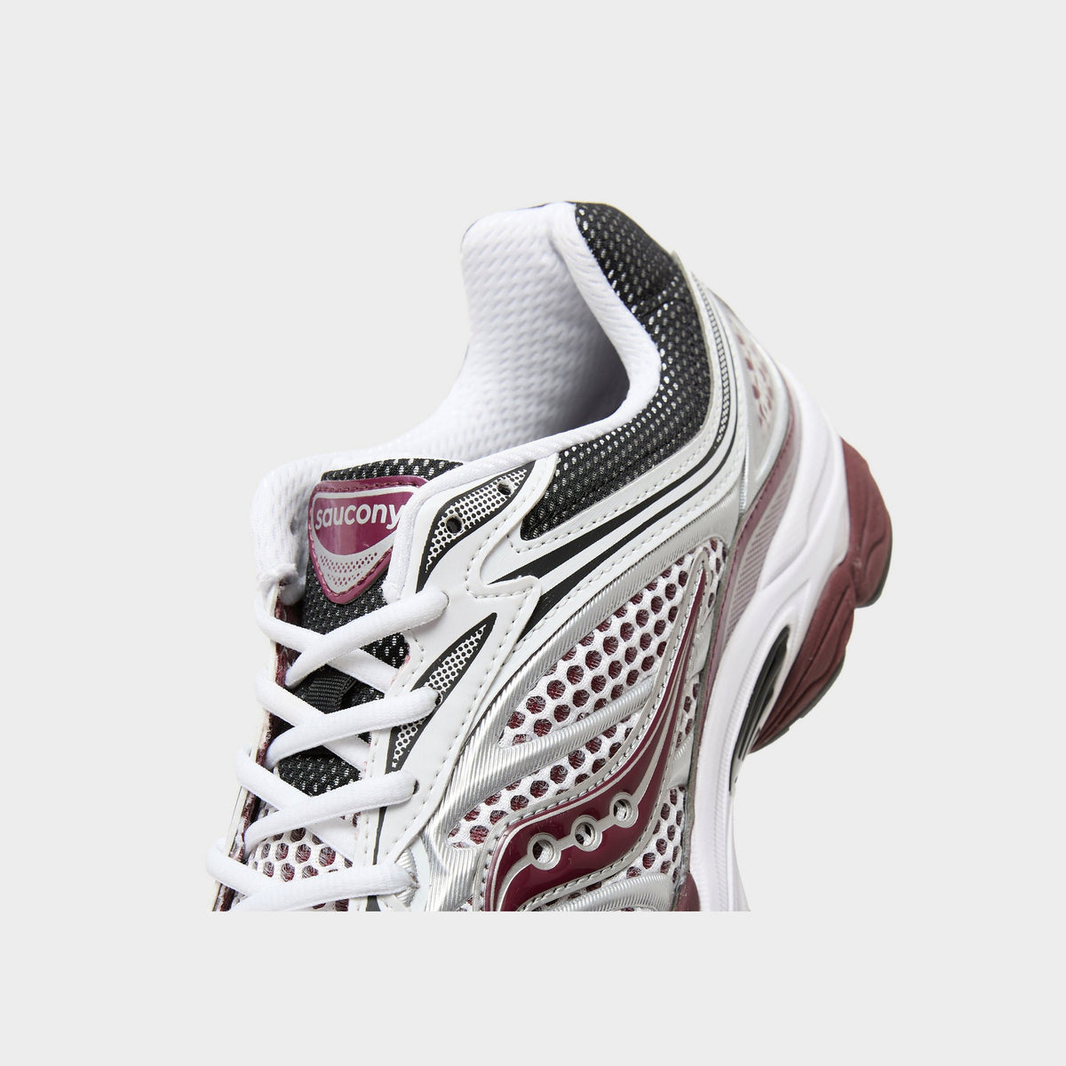 Saucony ProGrid Omni 9 OG