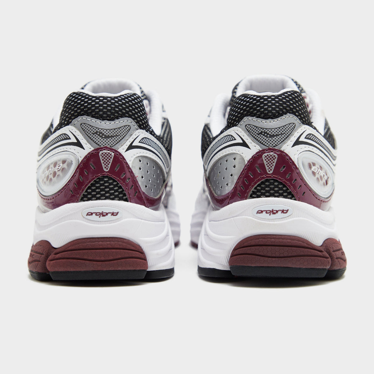 Saucony ProGrid Omni 9 Women's