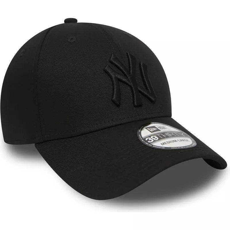 New Era 39THIRTY Classic New York Yankees MLB Black Cap - Cap On