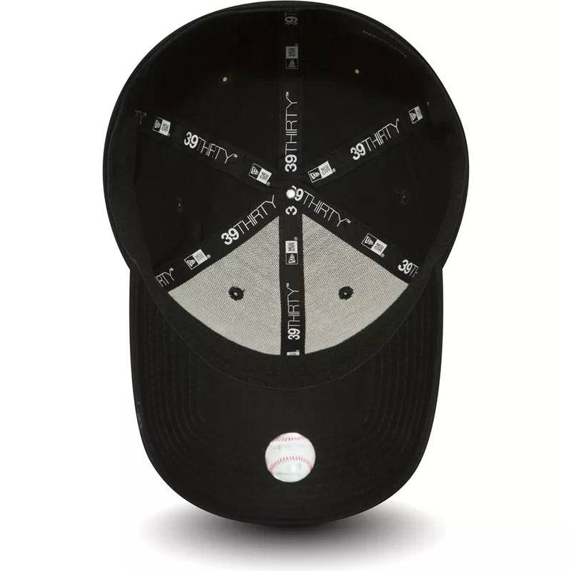 New Era 39THIRTY Classic New York Yankees MLB Black Cap - Cap On