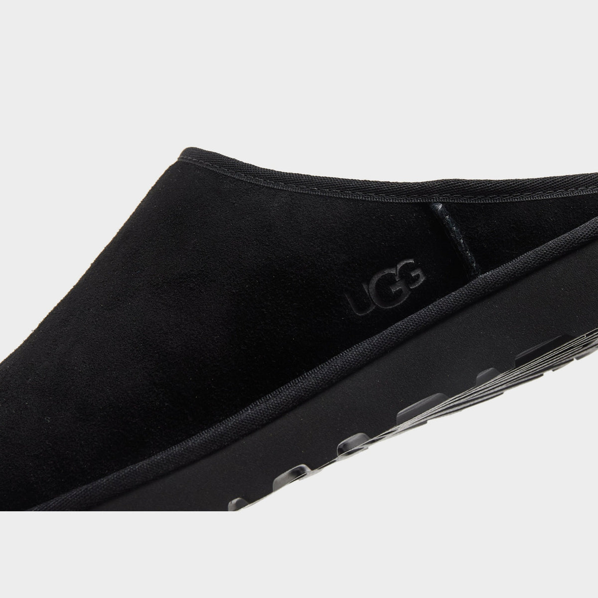 UGG Classic Slip On