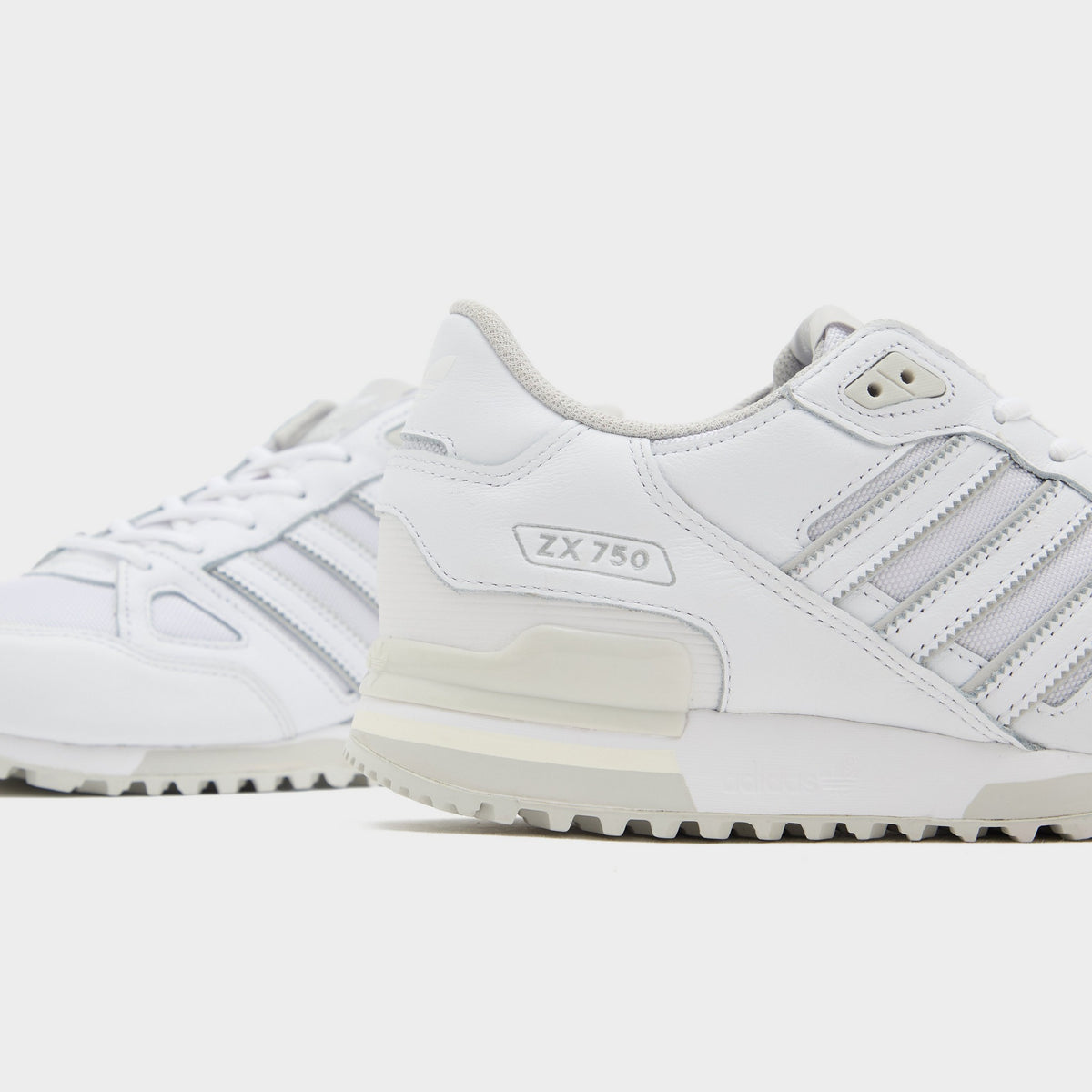 White adidas Originals ZX 750