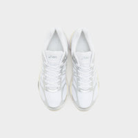 White ASICS GEL-CUMULUS 16