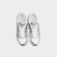 White ASICS Gel-Kayano 14