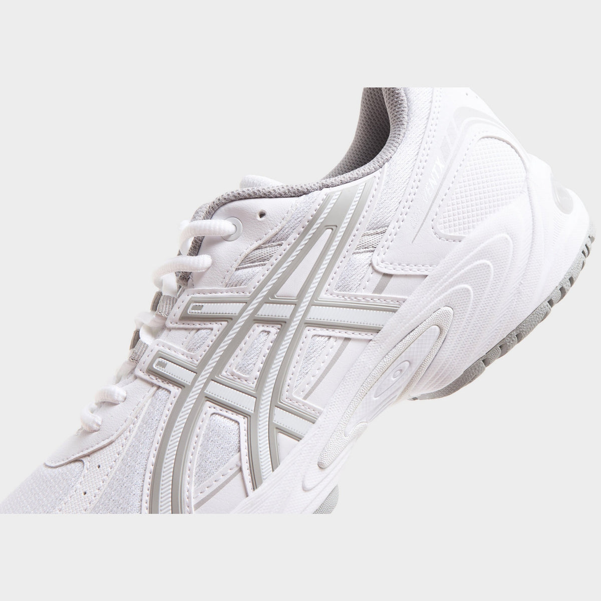 White ASICS GEL-VENTX