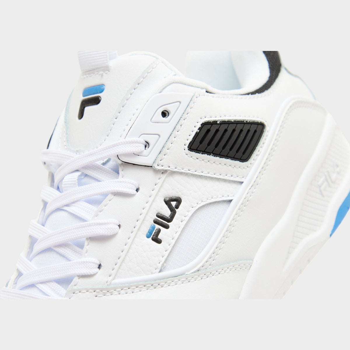 White Fila Corda