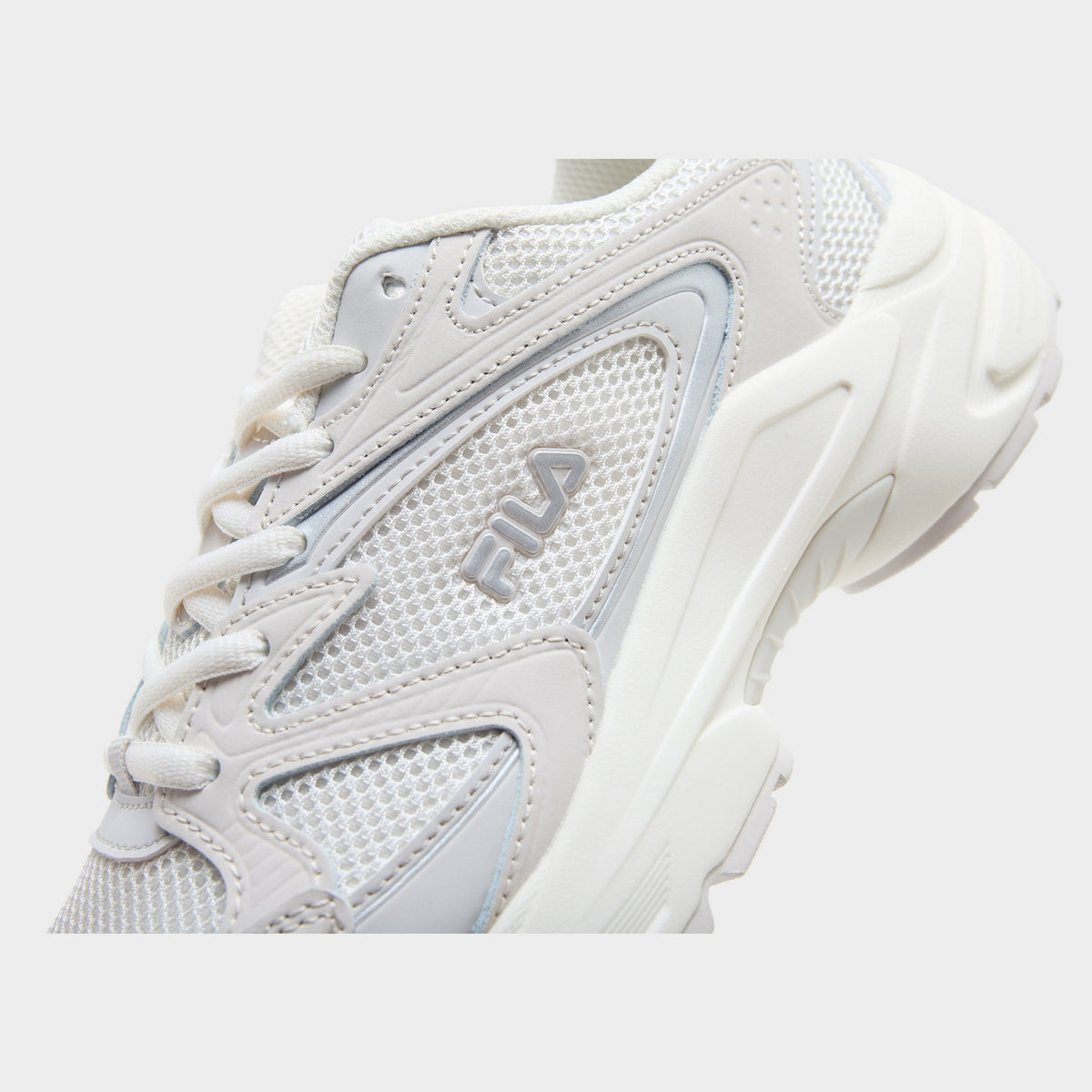 White Fila Heroics II Women's