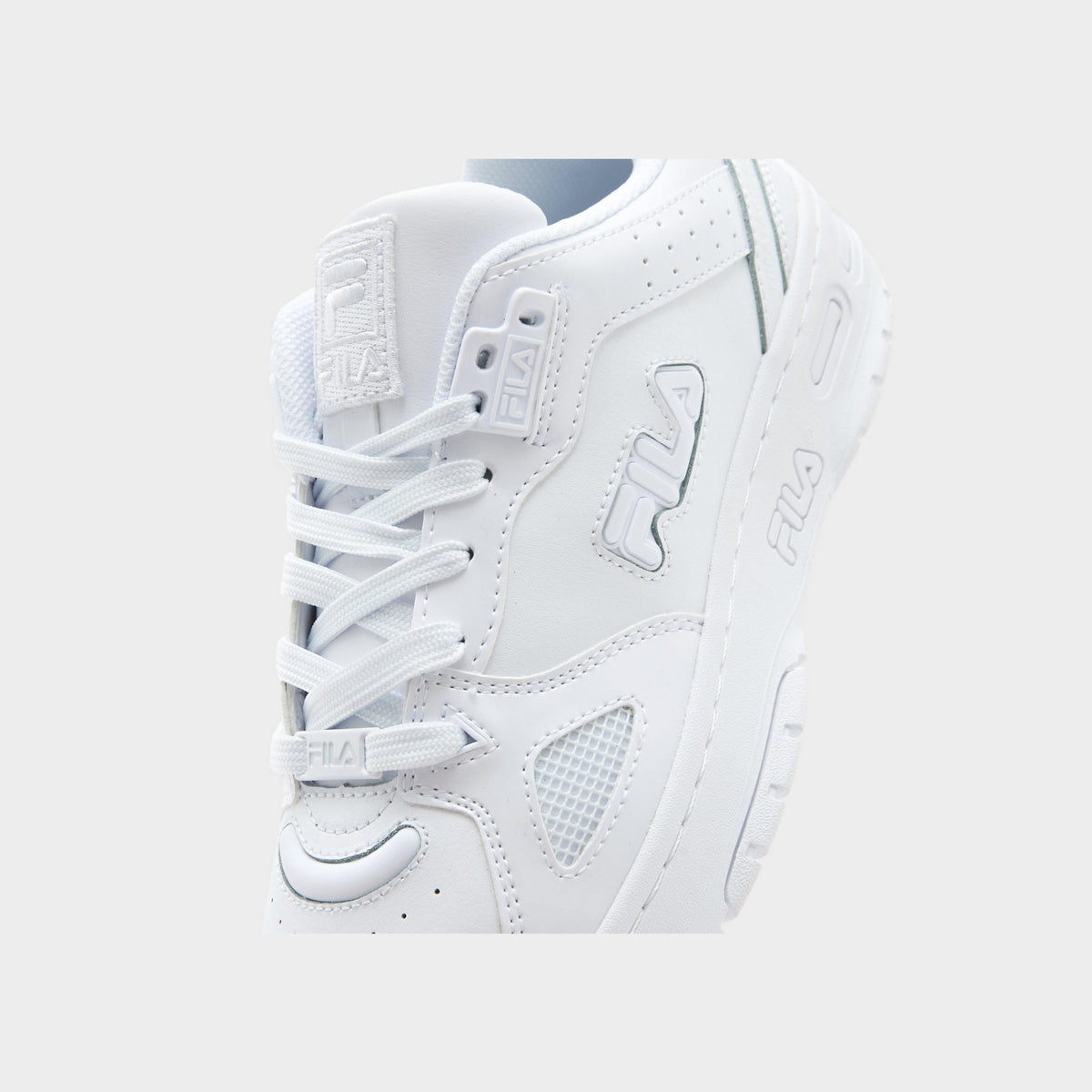 White Fila Teratach 600 Women's