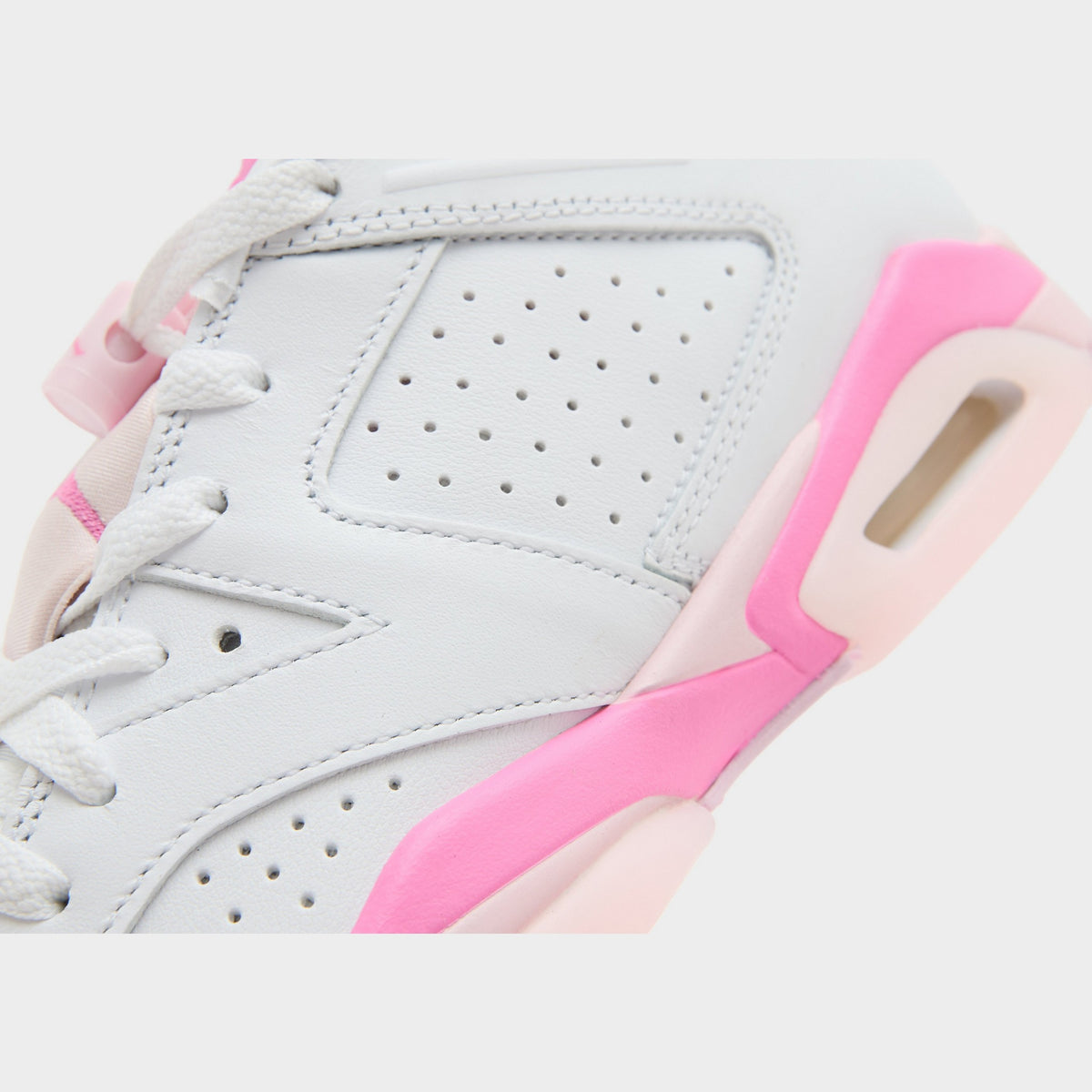 White Jordan Air 6 Retro Junior