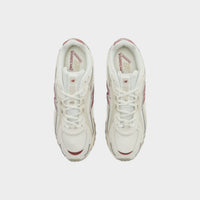 White New Balance 204L Women's