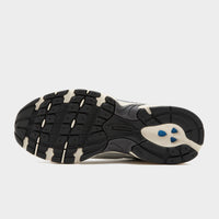 White New Balance 530 Women's