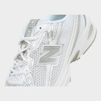 White New Balance 740