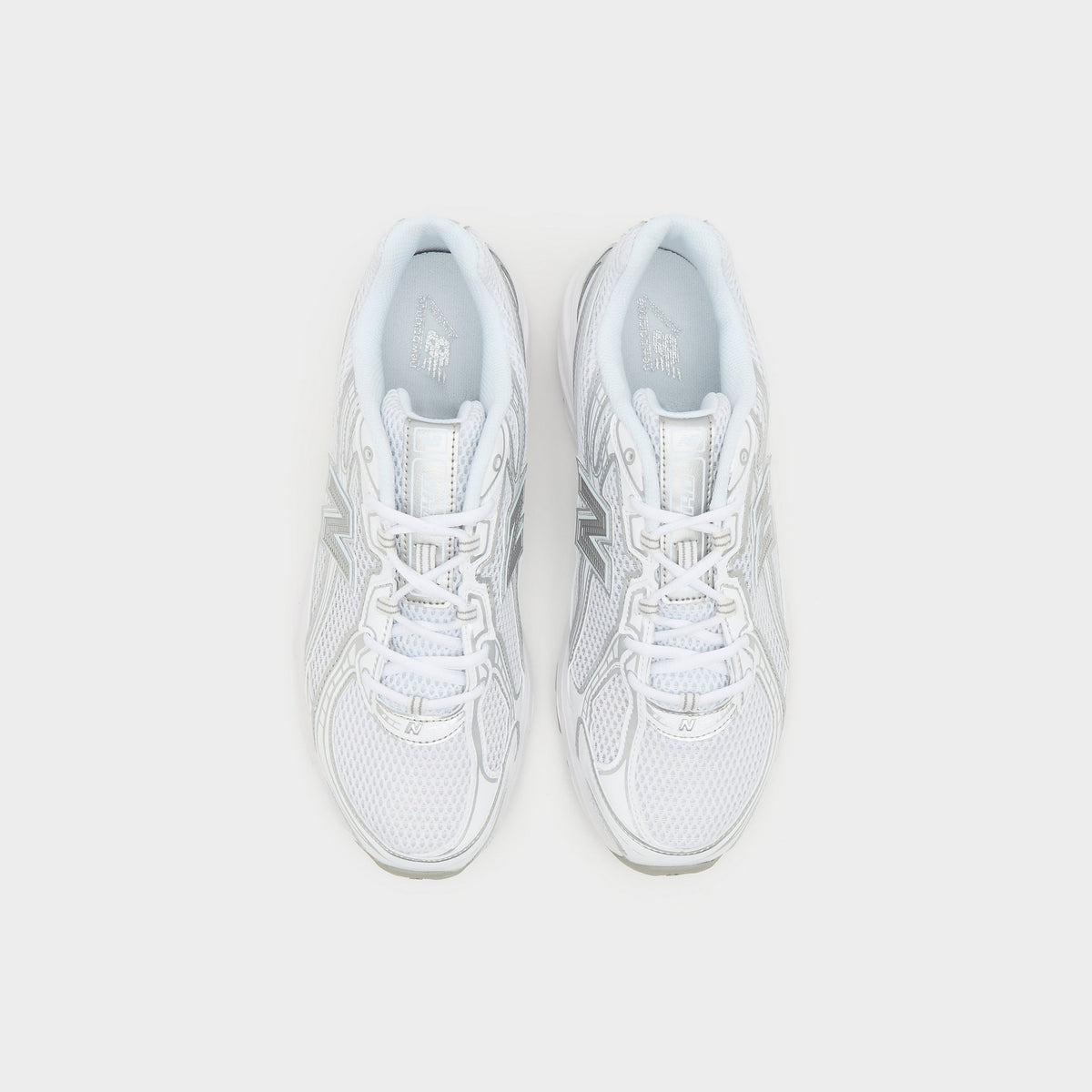 White New Balance 740