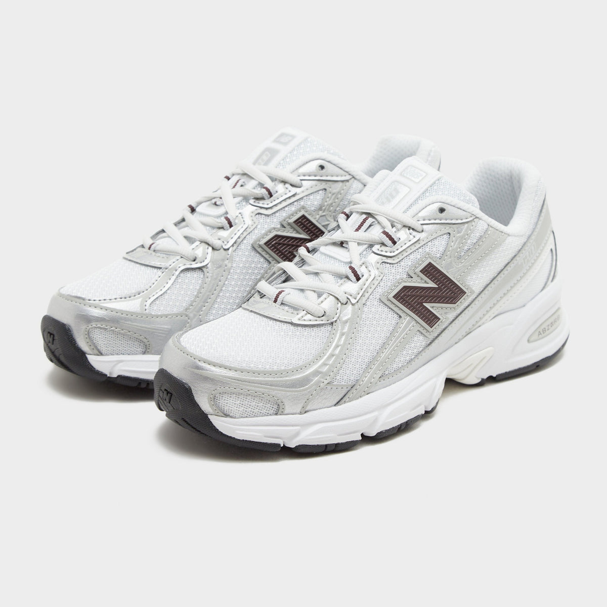 New Balance 740 Women's