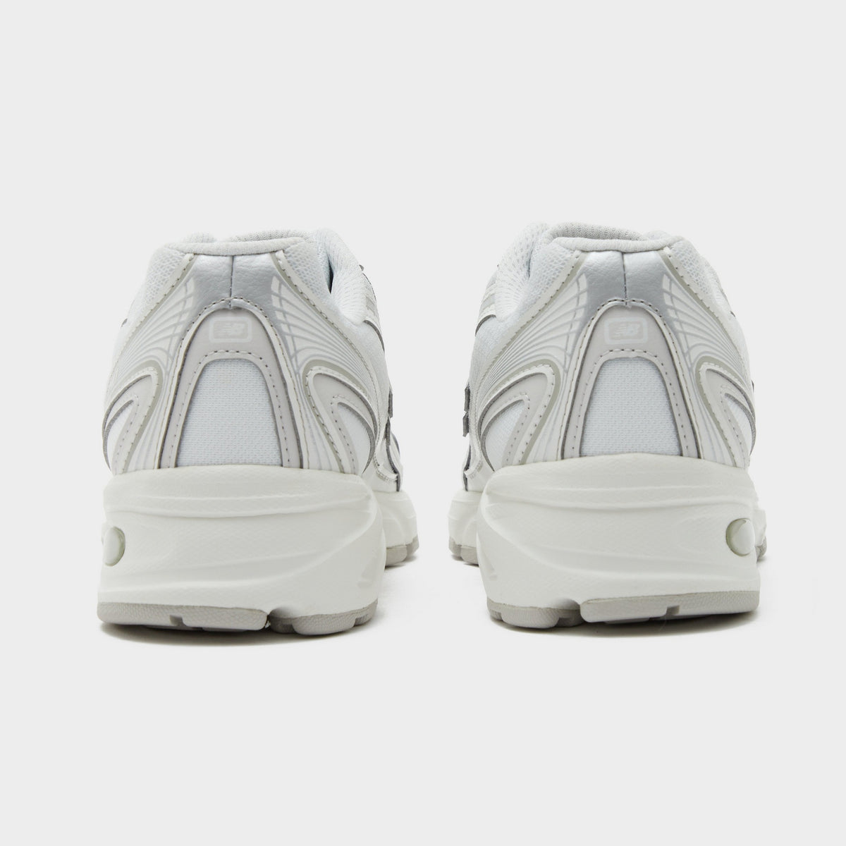 White New Balance 740 Women's