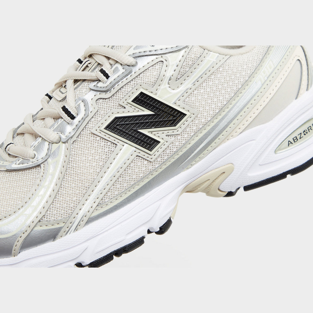 White New Balance 740 Women's