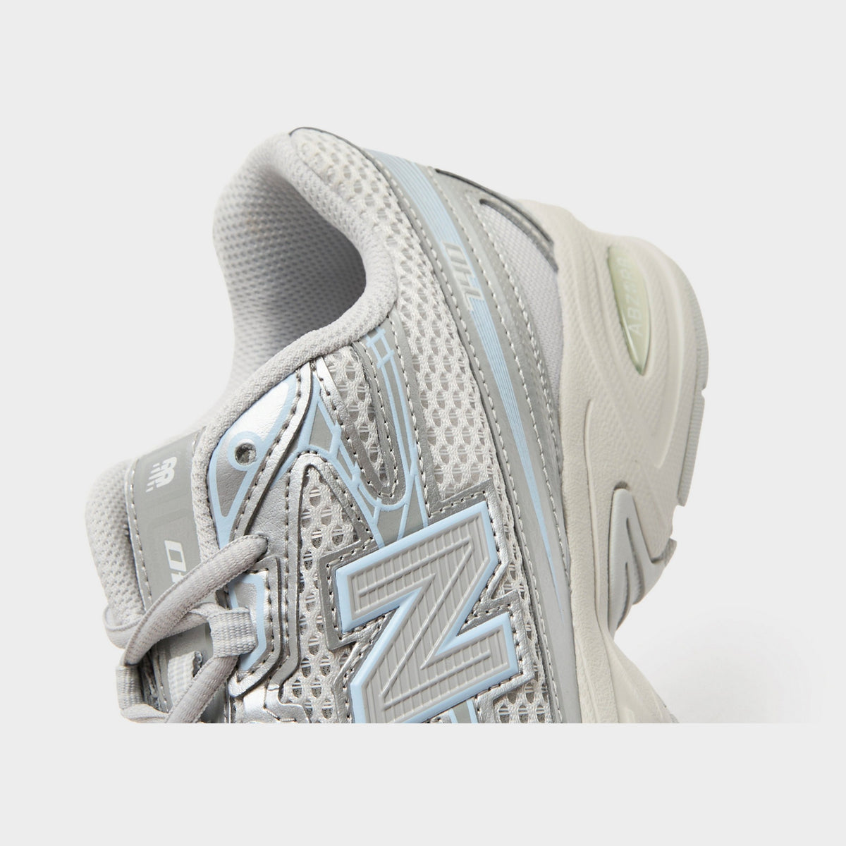 White New Balance 740 Women's