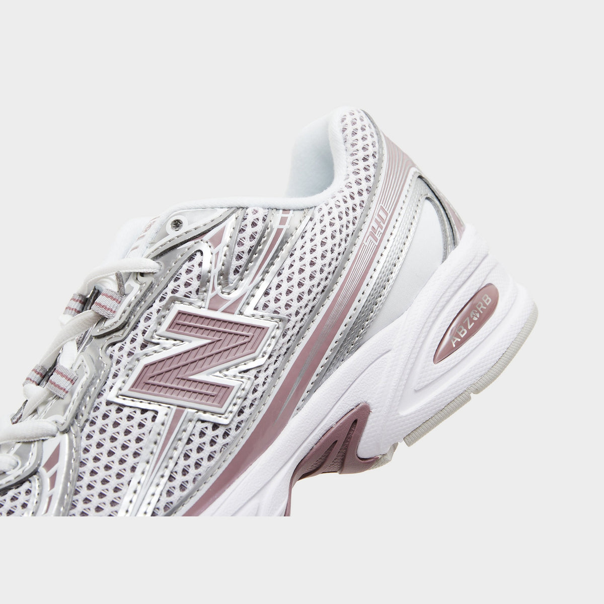 White New Balance 740 Women's