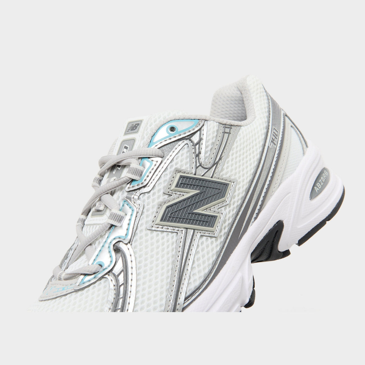White New Balance 740 Women's
