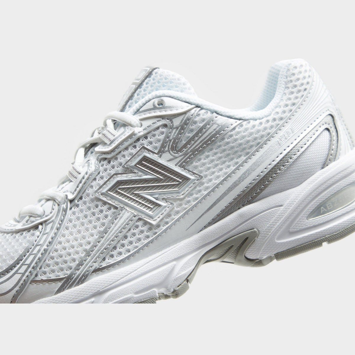 White New Balance 740 Women's