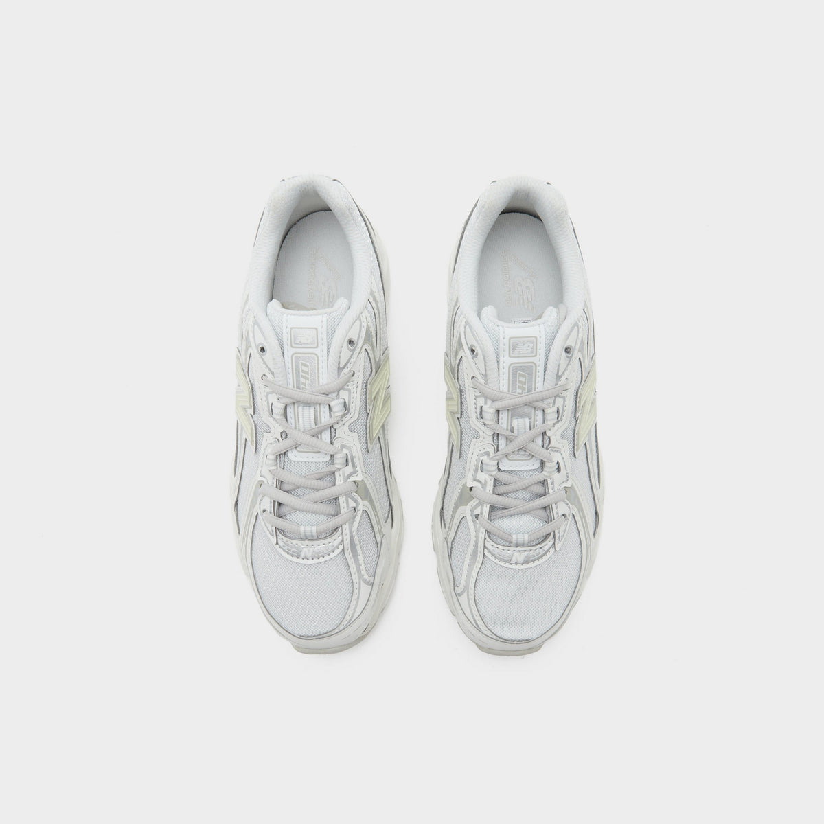 White New Balance 740 Women's