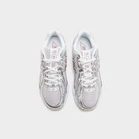 White New Balance 740 Women's