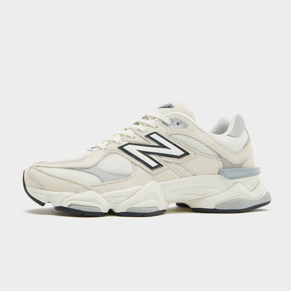 White New Balance 9060
