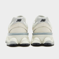 White New Balance 9060