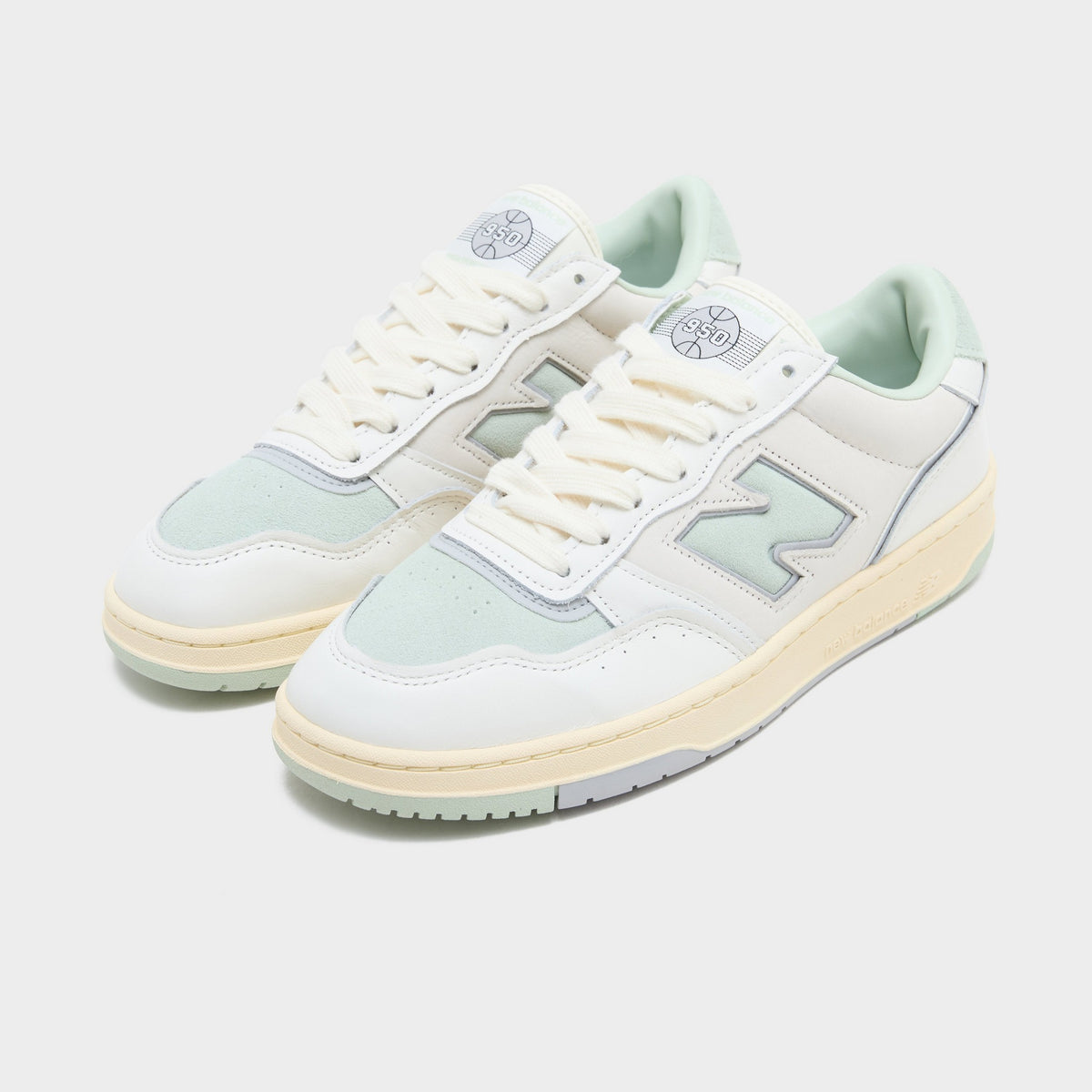 White New Balance 950