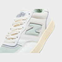 White New Balance 950