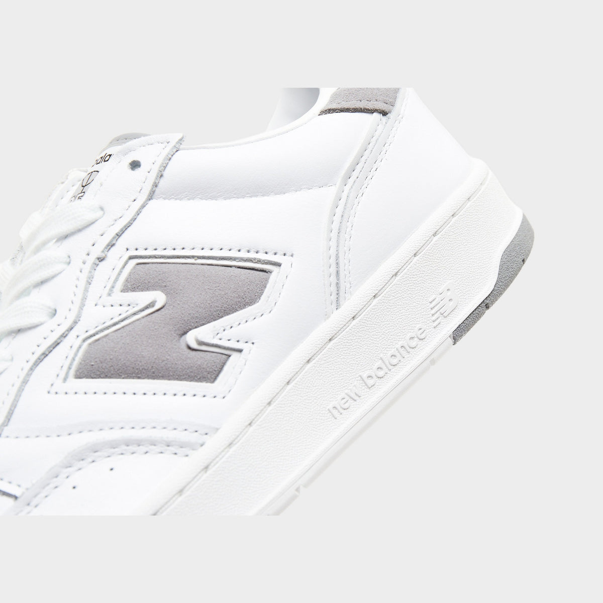 White New Balance 950