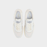 White New Balance 950