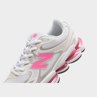 White New Balance ABZORB 2000 Women's