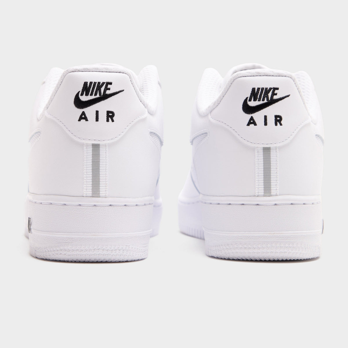 White Nike Air Force 1 '07 LV8