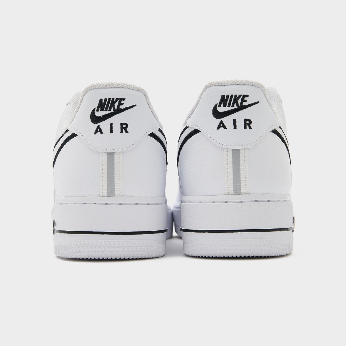 Nike Air Force 1 '07 LV8