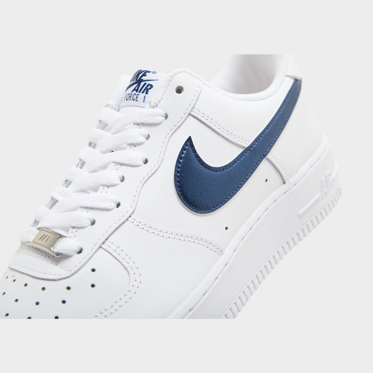 White Nike Air Force 1 '07 LV8 'USA'