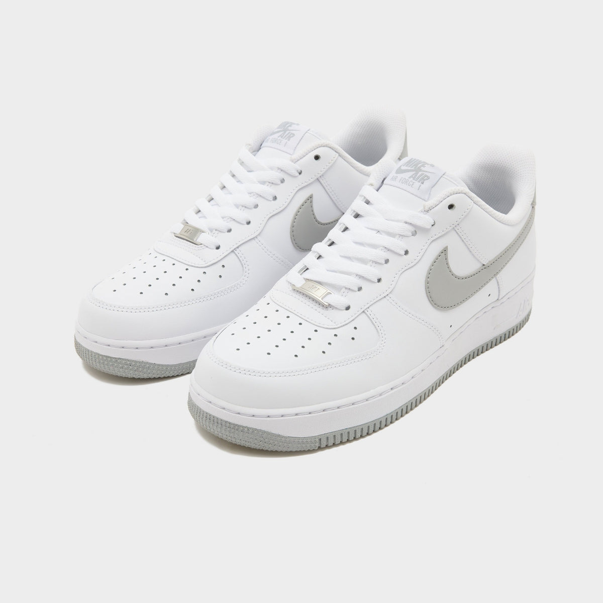 White Nike Air Force 1 Low