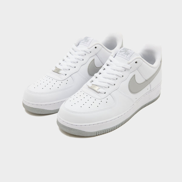 White Nike Air Force 1 Low