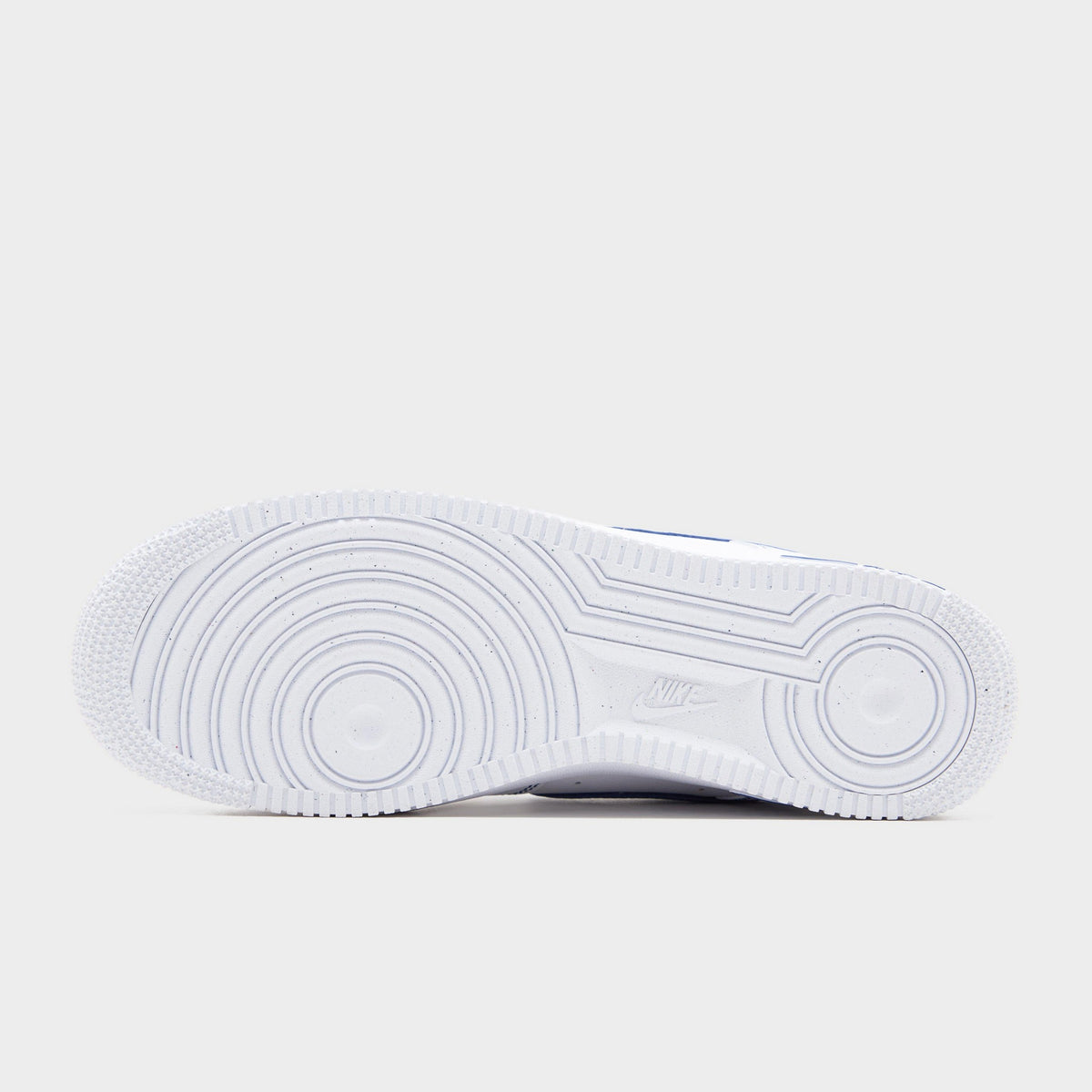 White Nike Air Force 1 Low