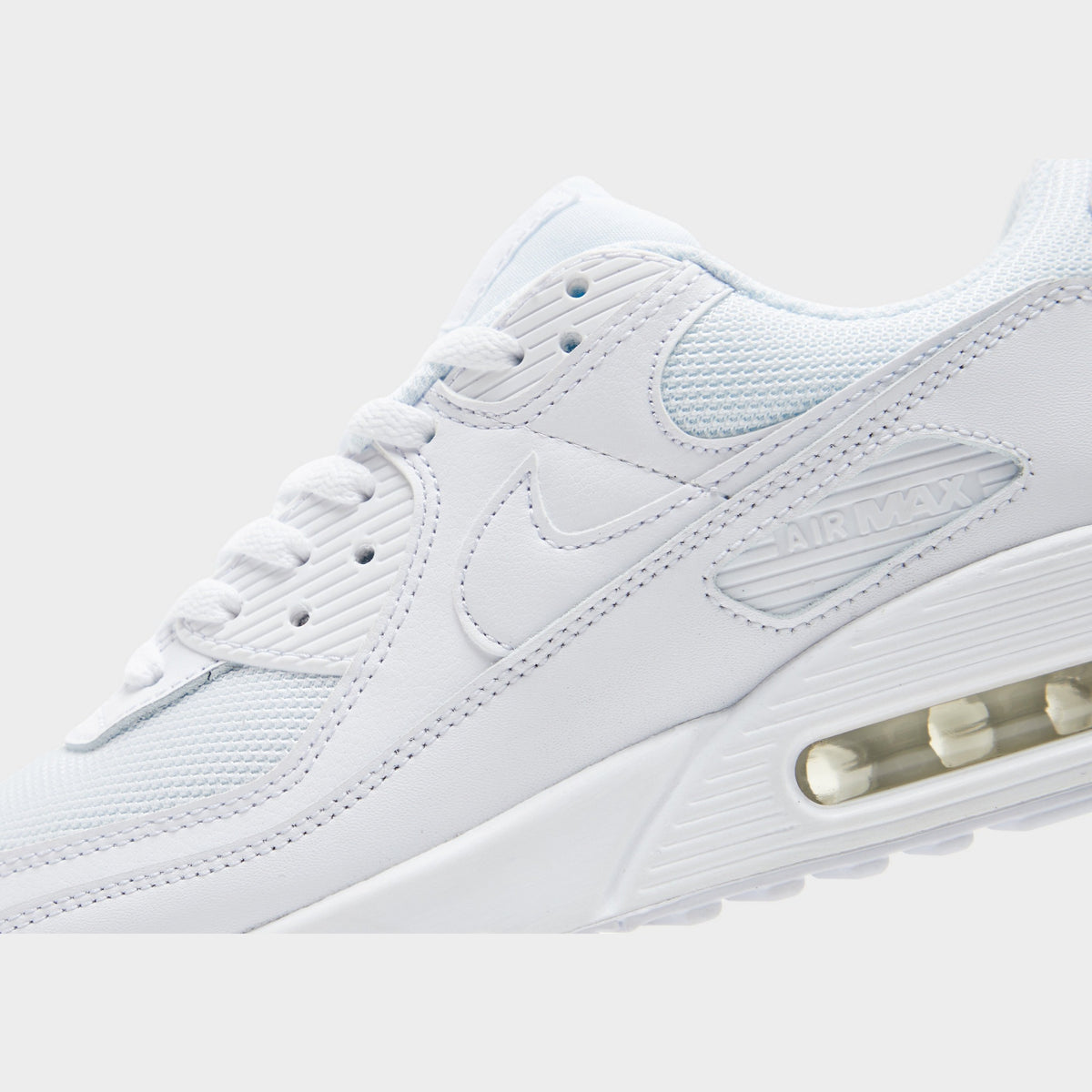 White Nike Air Max 90